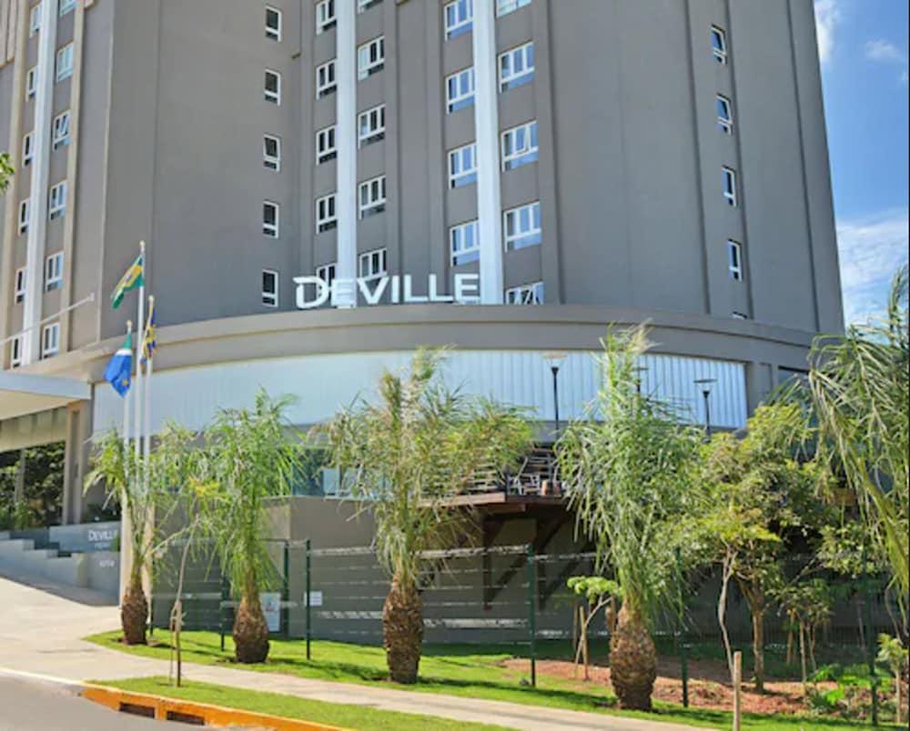 Hotel Deville Prime Cuiabá Buitenkant foto